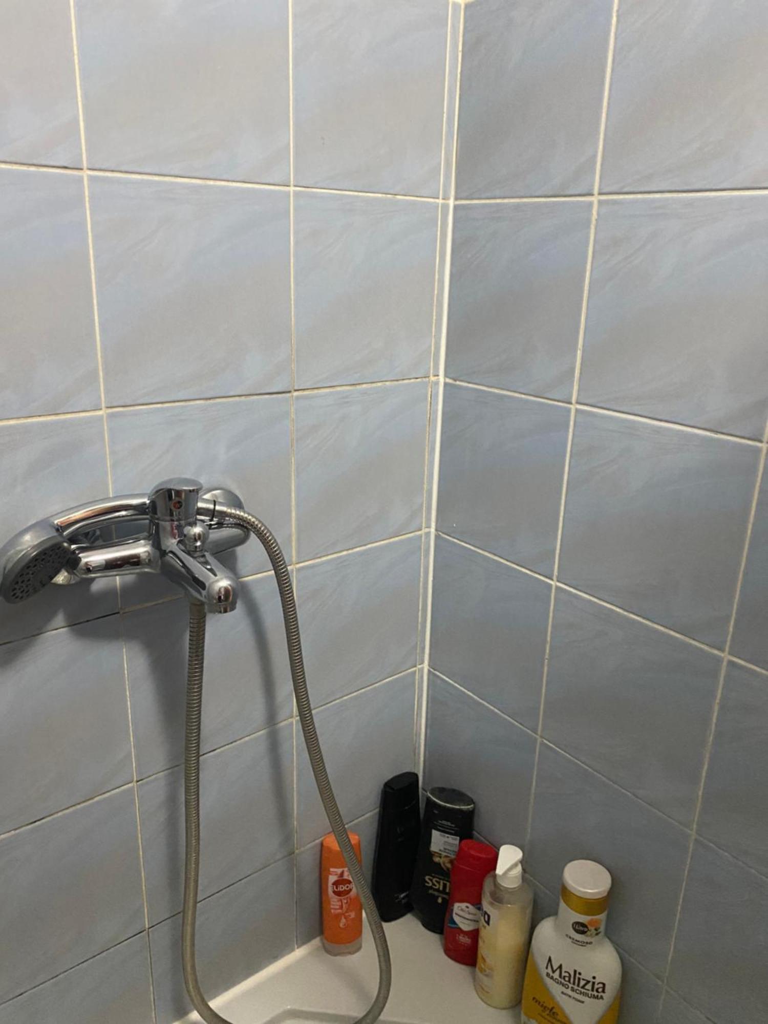 Stan Blizu Izlaza Na Autoput Mali Mokri Lug Exterior photo